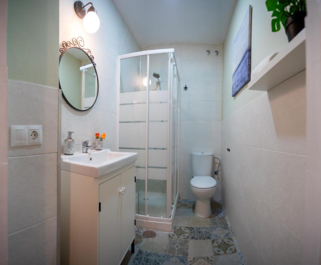 Gades Ha Loft Apartment กาดิซ ภายนอก รูปภาพ